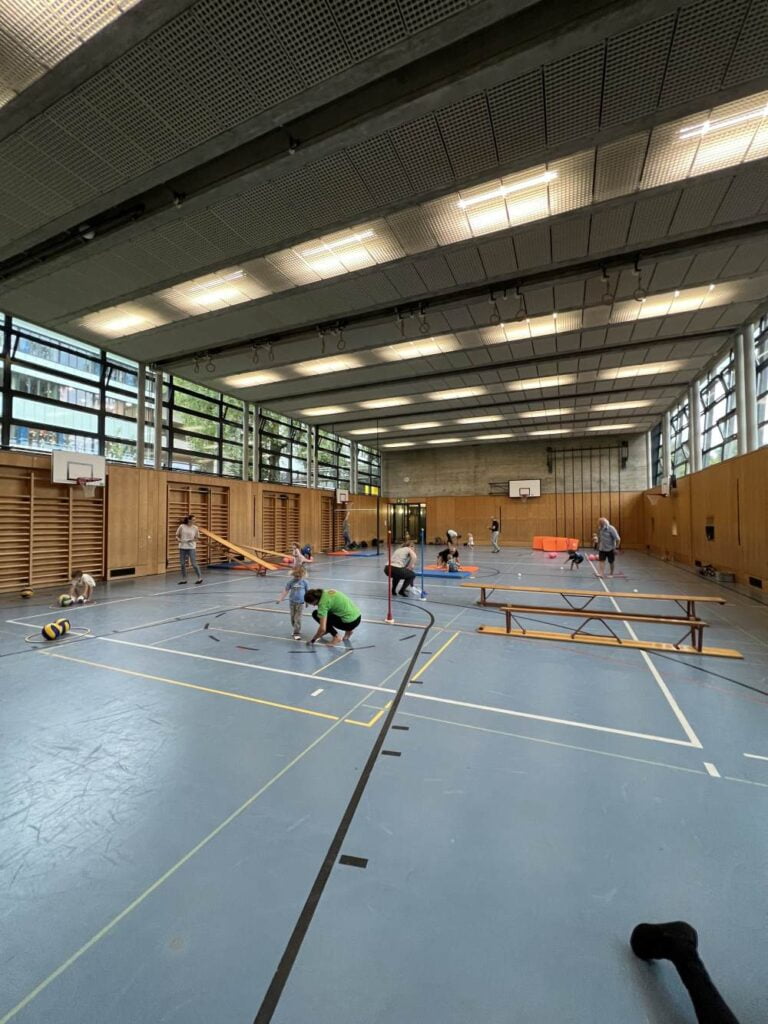 Eltern und Kind turnen (ELKI) - TV Höngg